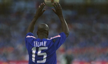 L’attribut alt de cette image est vide, son nom de fichier est z-Thuram.jpg.